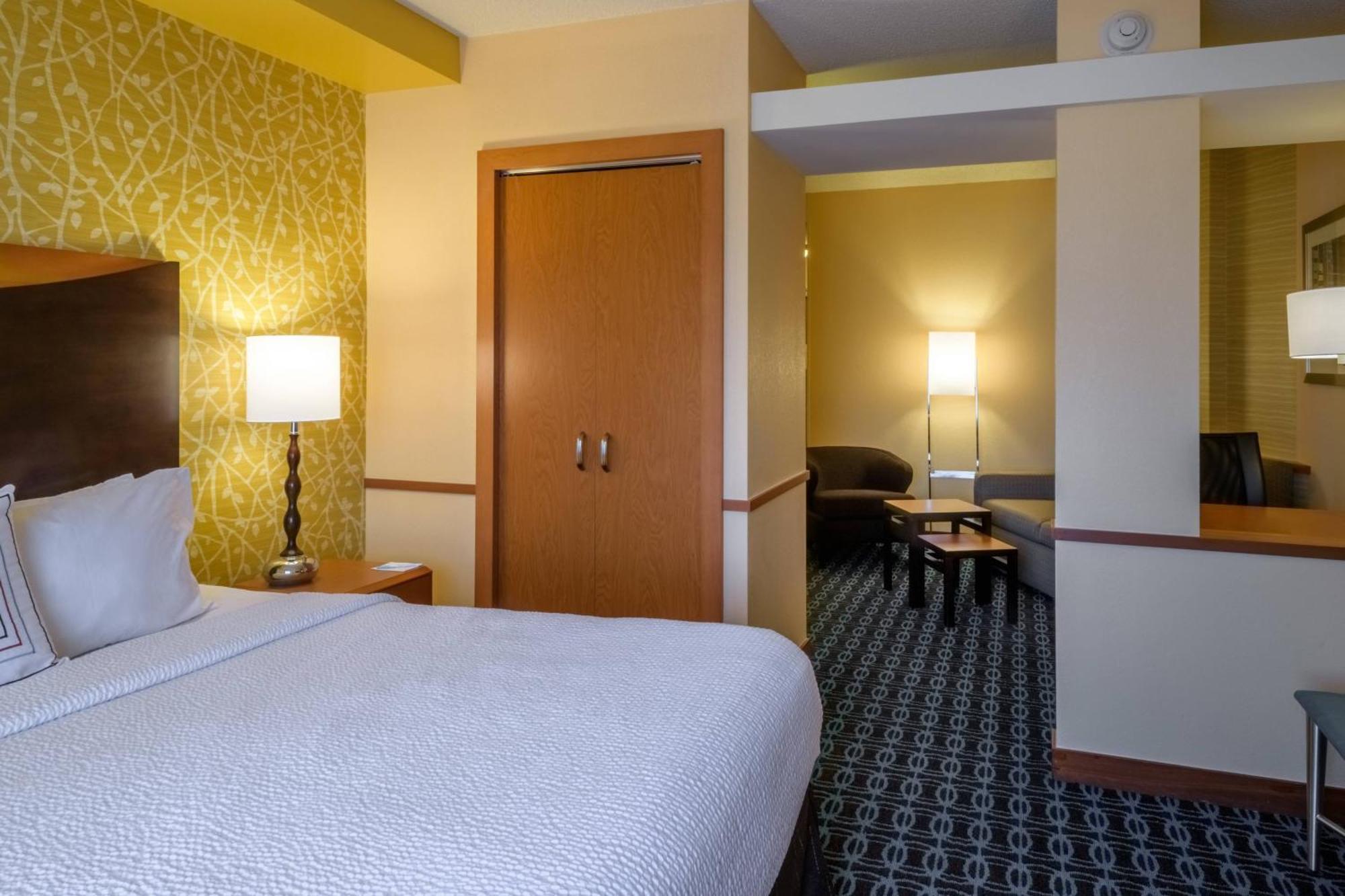 Fairfield Inn & Suites Кеннетт-Сквер Екстер'єр фото