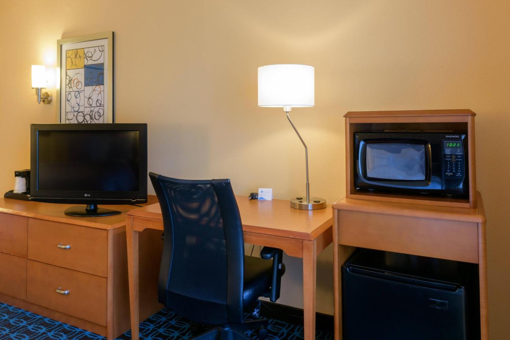 Fairfield Inn & Suites Кеннетт-Сквер Екстер'єр фото